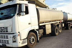 Volvo 460 trasporto gasolio