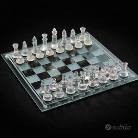 Scacchiera in vetro con pezzi – completa