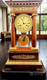 Orologio da tavolo impero a tempietto con quattro