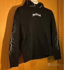 Felpa nera con fulmini 