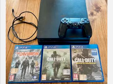 Play station 4  Slim 500 Nera con joypad e giochi