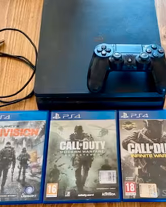 Play station 4  Slim 500 Nera con joypad e giochi