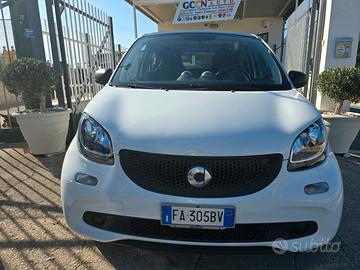 Smart ForFour 60 1.0 Black Passion