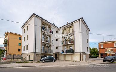 TRILOCALE CASTELFRANCO EMILIA CON BALCONE E GARAGE