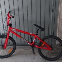 bmx rossa