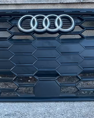 Griglia Anteriore Audi a4 B9 Avant S-line