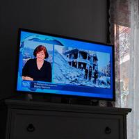 Tv Samsung 32 pollici smart TV via ethernet