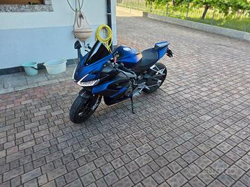 Aprilia rs 660 
