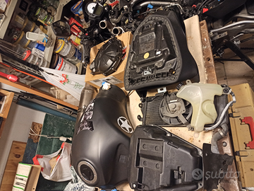 Pezzi di ricambio Kawasaki ER6N del 2012