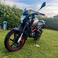 RKS Moto GRS 125 – Black Edition