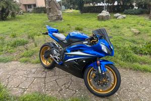 Yamaha R6