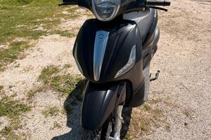 Beverly 125 cc