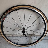 Nuove ruote Fullcrum racing 5 con copertoni nuovi.