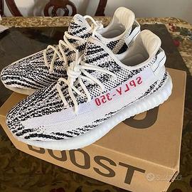 Yeezy 350 zebra