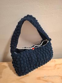 Borsa handmade all’uncinetto in cordino – fatta a 