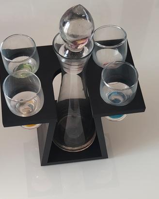 Bicchieri con Bottiglia Amaro