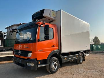 Mercedes Atego 1022 frigo con sponda