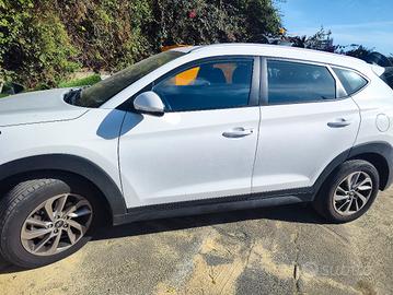 Suv hyundai tucson