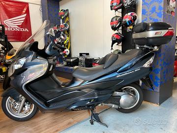 Suzuki Burgman AN 400
