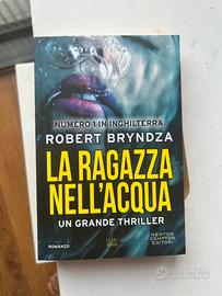 Libro La ragazza nell’acqua