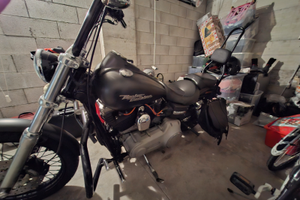 Harley street bob 2009