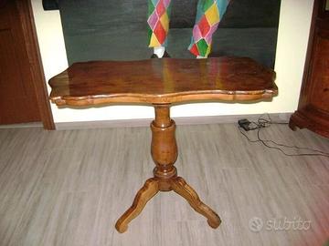 Tavolino antiquariato  in noce
