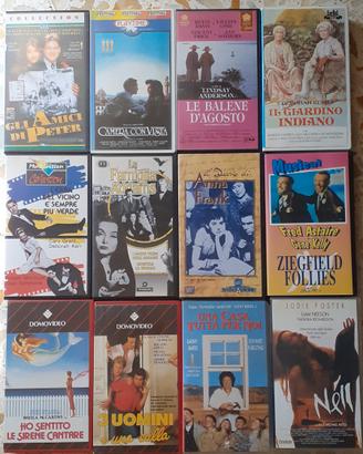 12 videocassette VHS custodie rigide originali