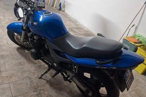 Kawasaki zr7 