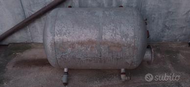 Serbatoio in acciaio zincato da 500 litri