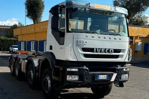 Iveco Trakker 410 T 45 Scarrabile