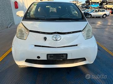 RICAMBI USATI AUTO VARI TOYOTA IQ 2009 1000 BENZIN