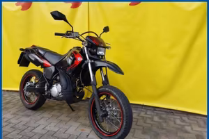 YAMAHA DT 125 Finanziabile - Nero e Rosso - 2195