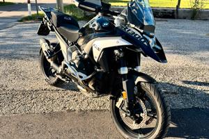 BMW GS1300 std Triple Black
