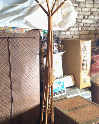 Lampada design in vimini anni '60