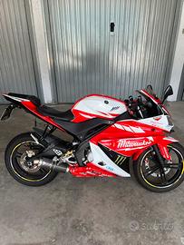Yamaha yzf r125