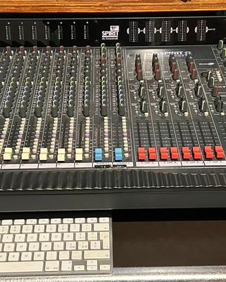Mixer soundcraft spirit 24ch