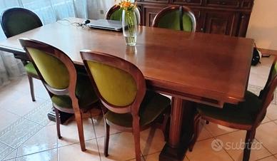 Tavolo in legno di noce