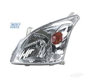FANALE SINISTRO PER TOYOTA LAND CRUISER FJ120 03-0