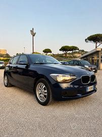 Bmw 116 116d 5p. Unique