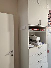 Mobile cassettiera con doppio contenitore ad anta