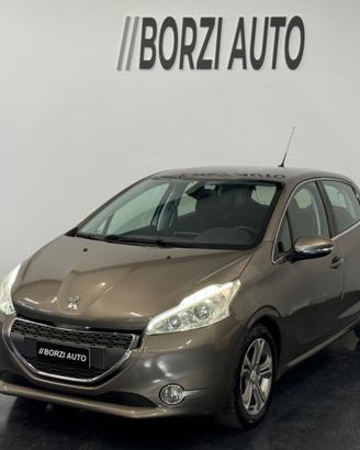 Peugeot 208 1.4 VTi 95 CV 5p. Allure FULL! NAVIGAT
