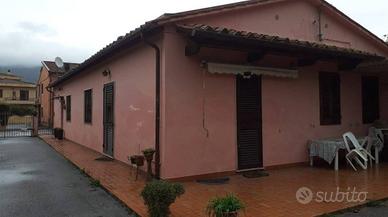 Casa indipendente a San Giuliano Terme