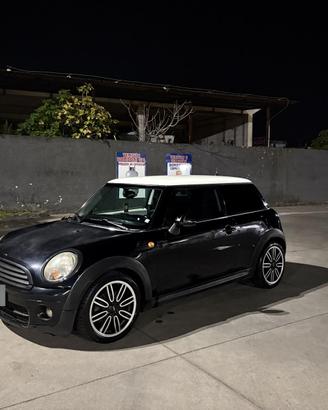 MINI COOPER R56