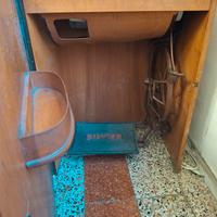 Mobiletto con pedaliera macchina SINGER