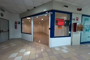 Locale commerciale ristrutturato alba adriatica