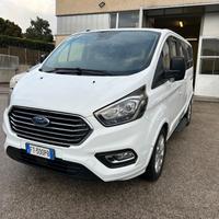 Ford Tourneo Custom 310 2.0 TDCi 170CV 9 Posti