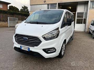 Ford Tourneo Custom 310 2.0 TDCi 170CV 9 Posti