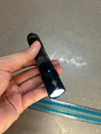 Torcia ricaricabile Nitecore MH11