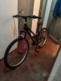 Bici MTB B’TWIN Rockrider 24” – ideale ragazzi