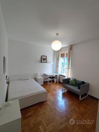 Camera singola in Certosa ben arredata sp. incluse